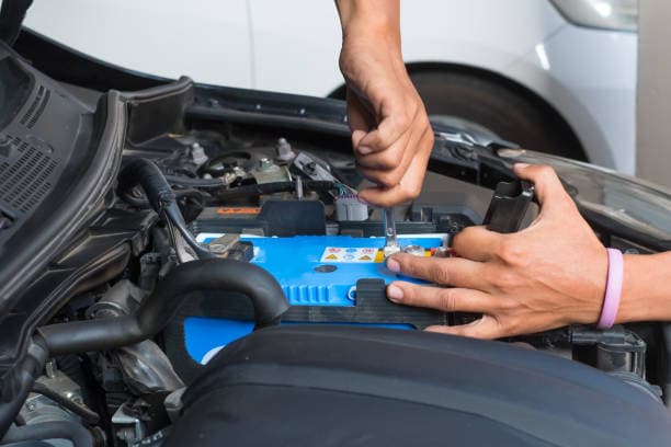 Car Battery Replacement Dubai | 24/7 Mobile Battery Service Near You